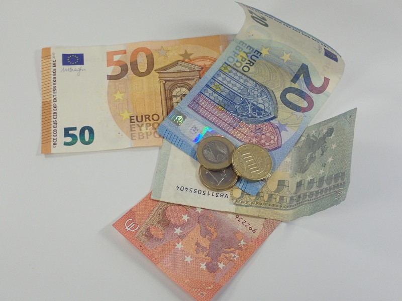EURO Geldscheine und Münzen